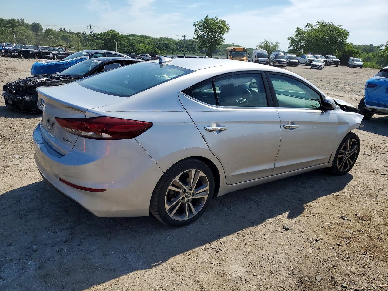 2017 HYUNDAI ELANTRA