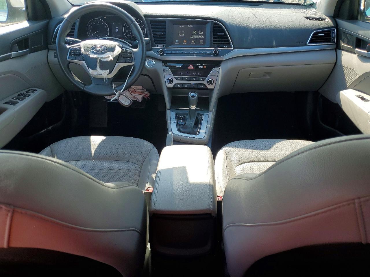 2017 HYUNDAI ELANTRA