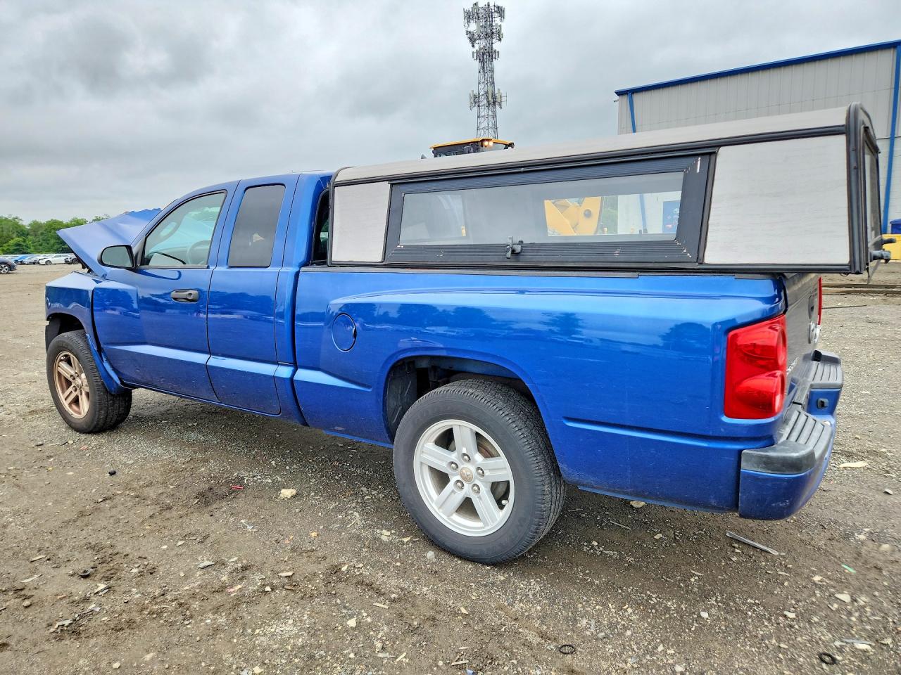2011 DODGE DAKOTA