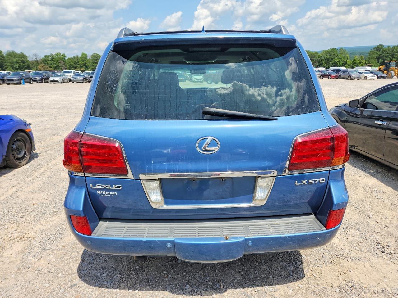 2009 LEXUS LX570