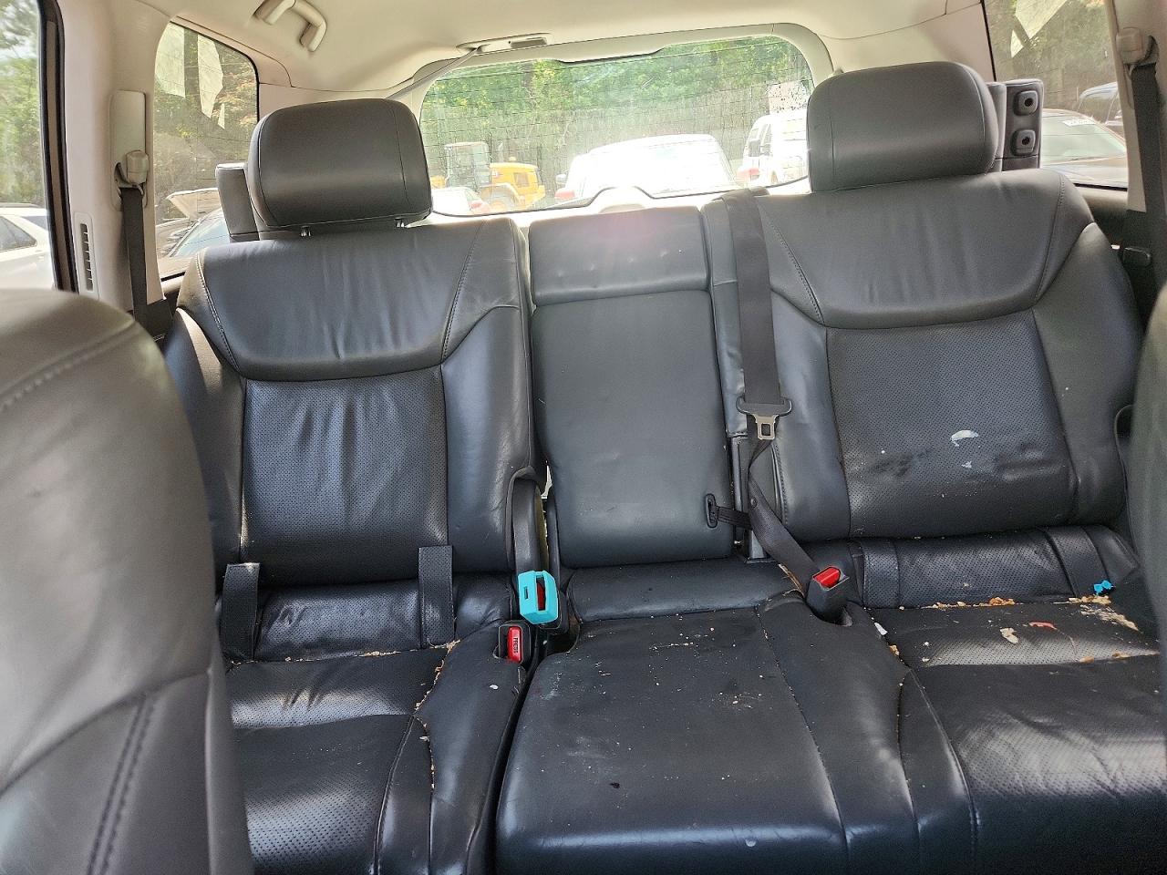 2009 LEXUS LX570