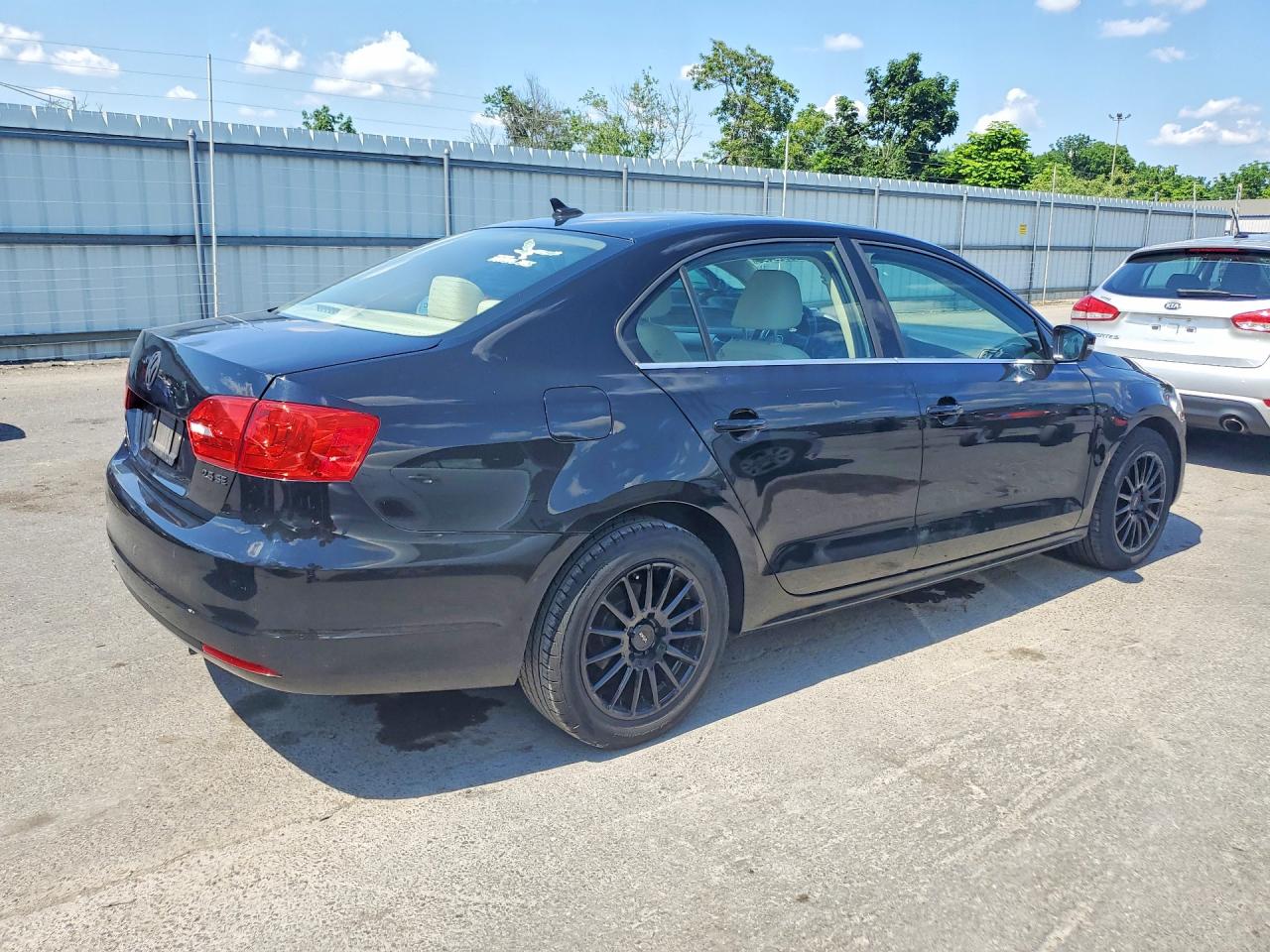2013 VOLKSWAGEN JETTA