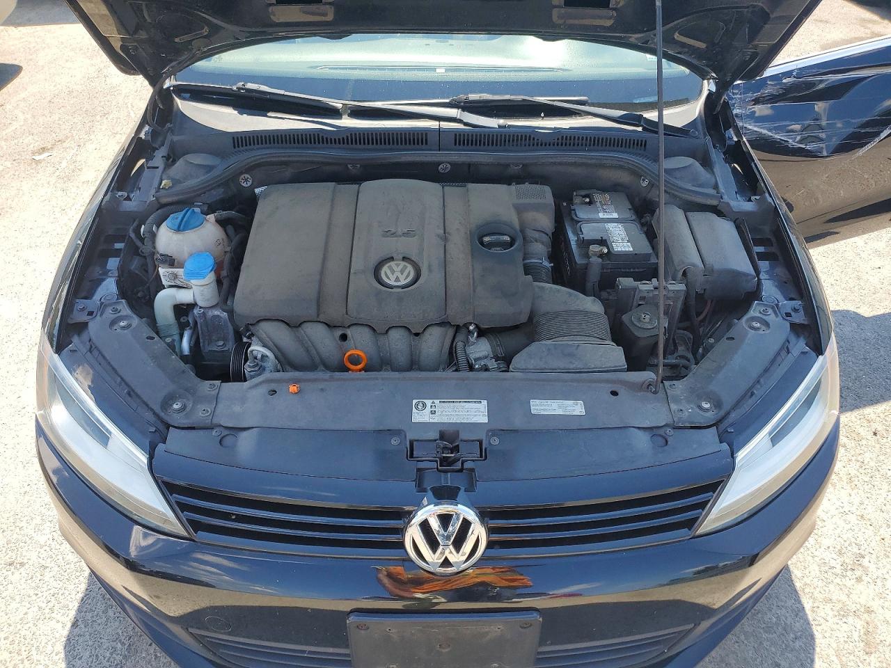 2013 VOLKSWAGEN JETTA