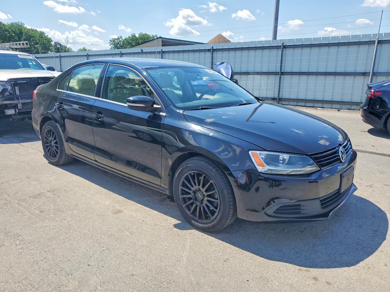 2013 VOLKSWAGEN JETTA