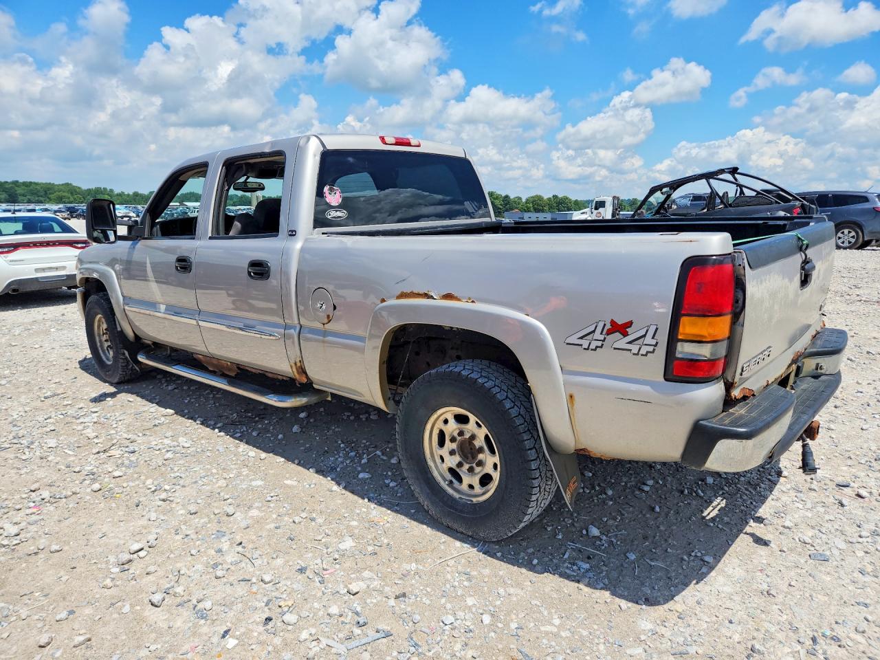 2006 GMC SIERRA