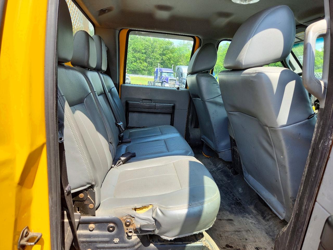 2015 FORD F350