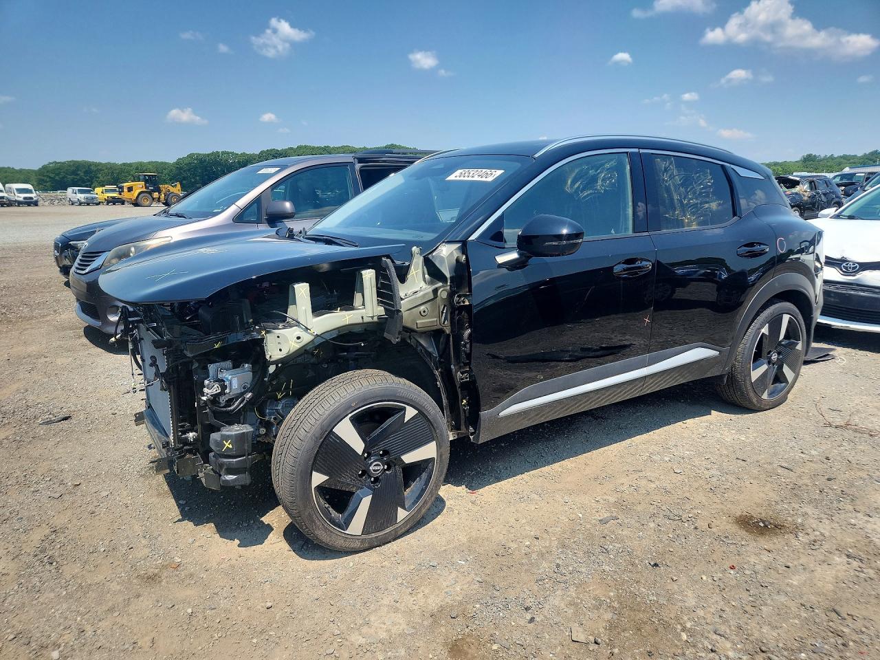 2025 NISSAN KICKS