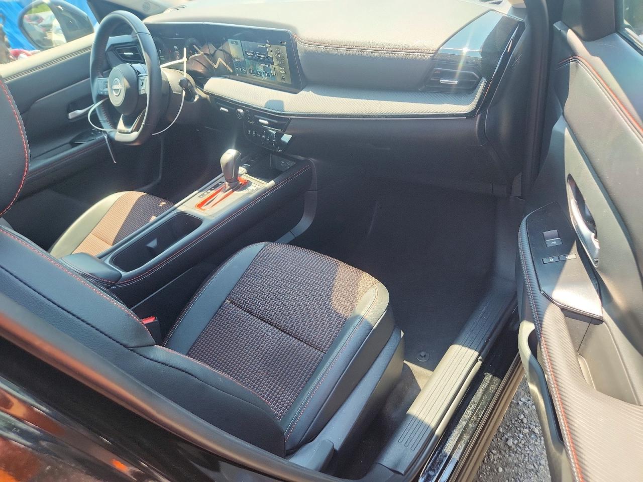 2025 NISSAN KICKS