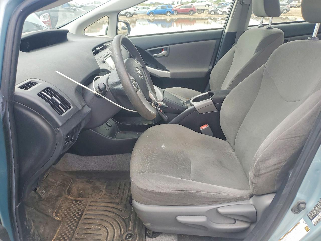 2015 TOYOTA PRIUS