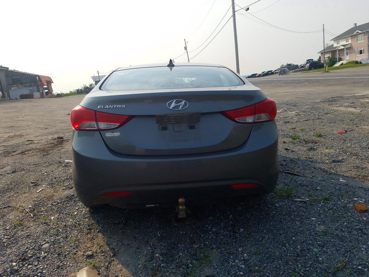 2013 HYUNDAI ELANTRA