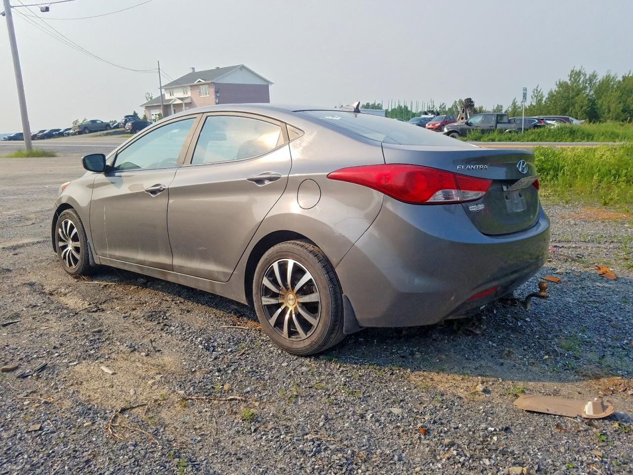 2013 HYUNDAI ELANTRA