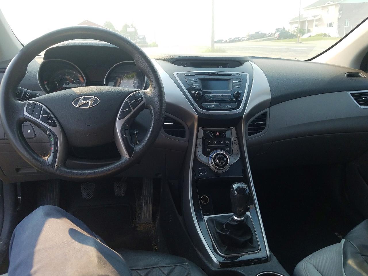 2013 HYUNDAI ELANTRA