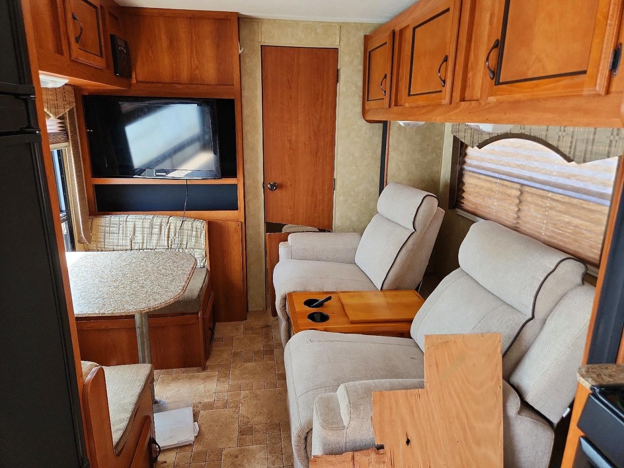 2011 COACHMAN RECREATION