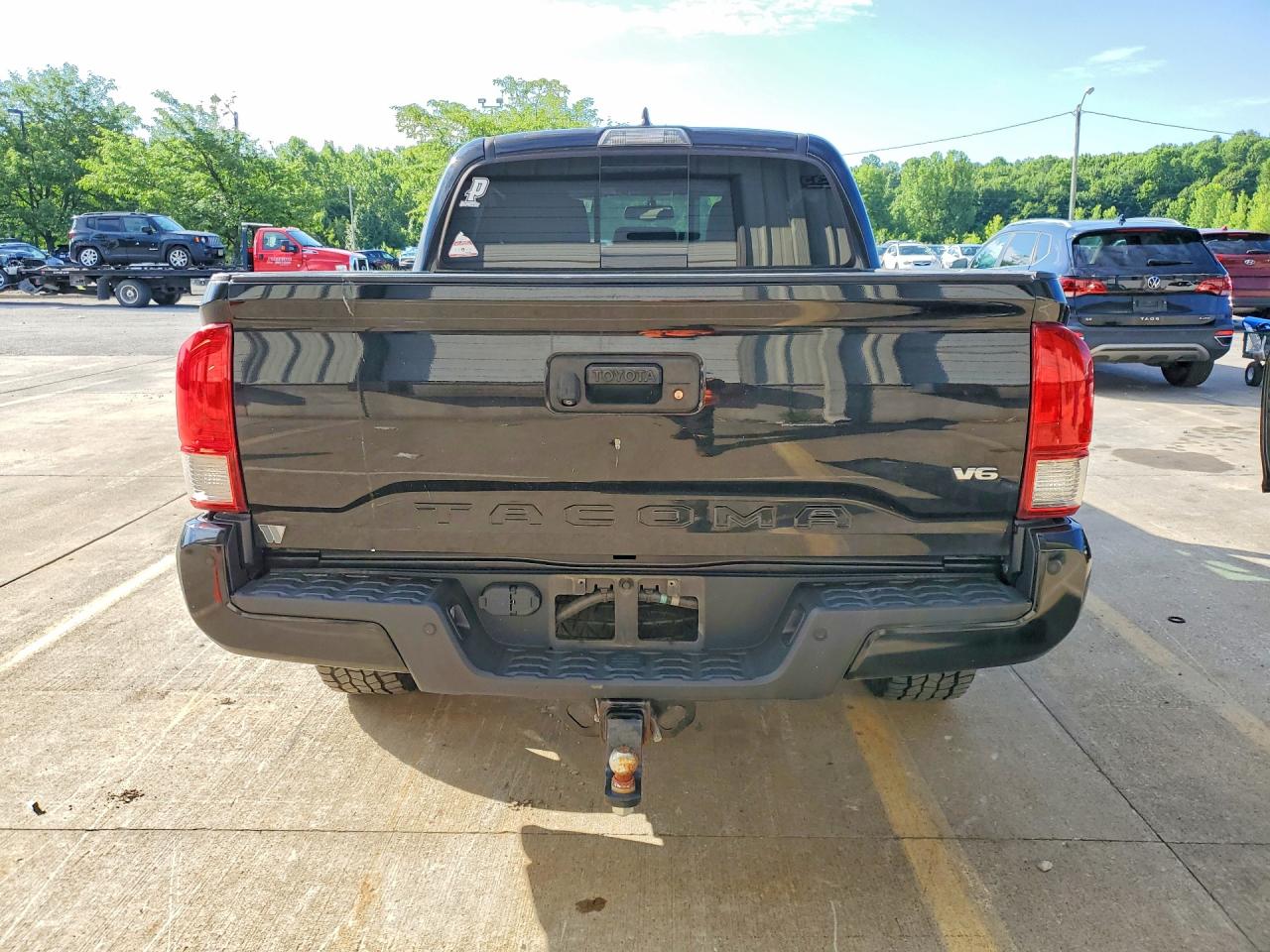2017 TOYOTA TACOMA