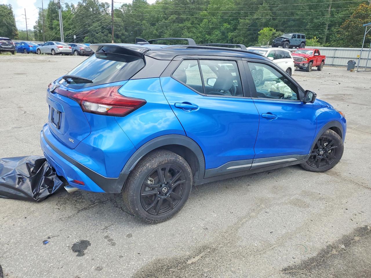 2021 NISSAN KICKS