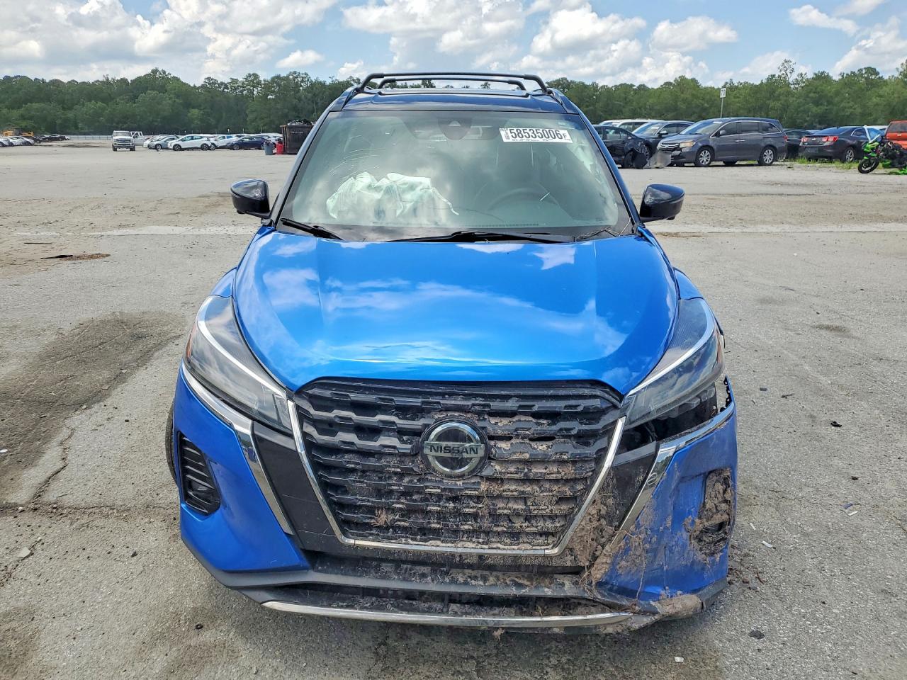 2021 NISSAN KICKS