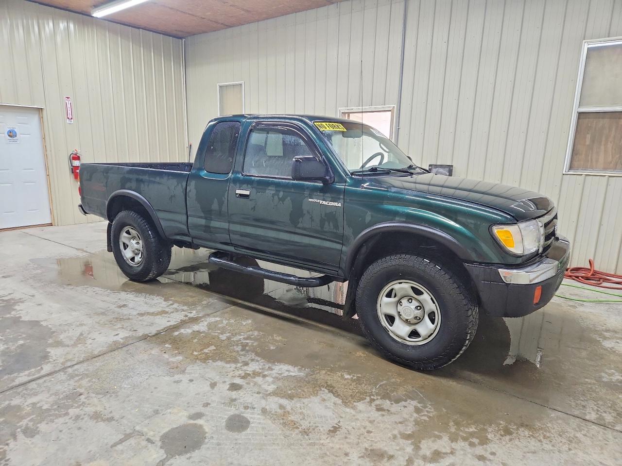 2000 TOYOTA TACOMA