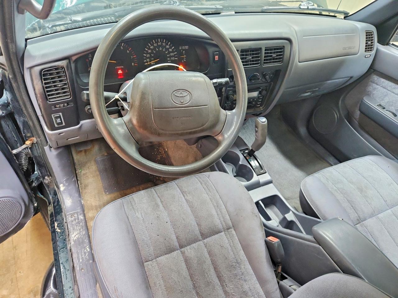 2000 TOYOTA TACOMA