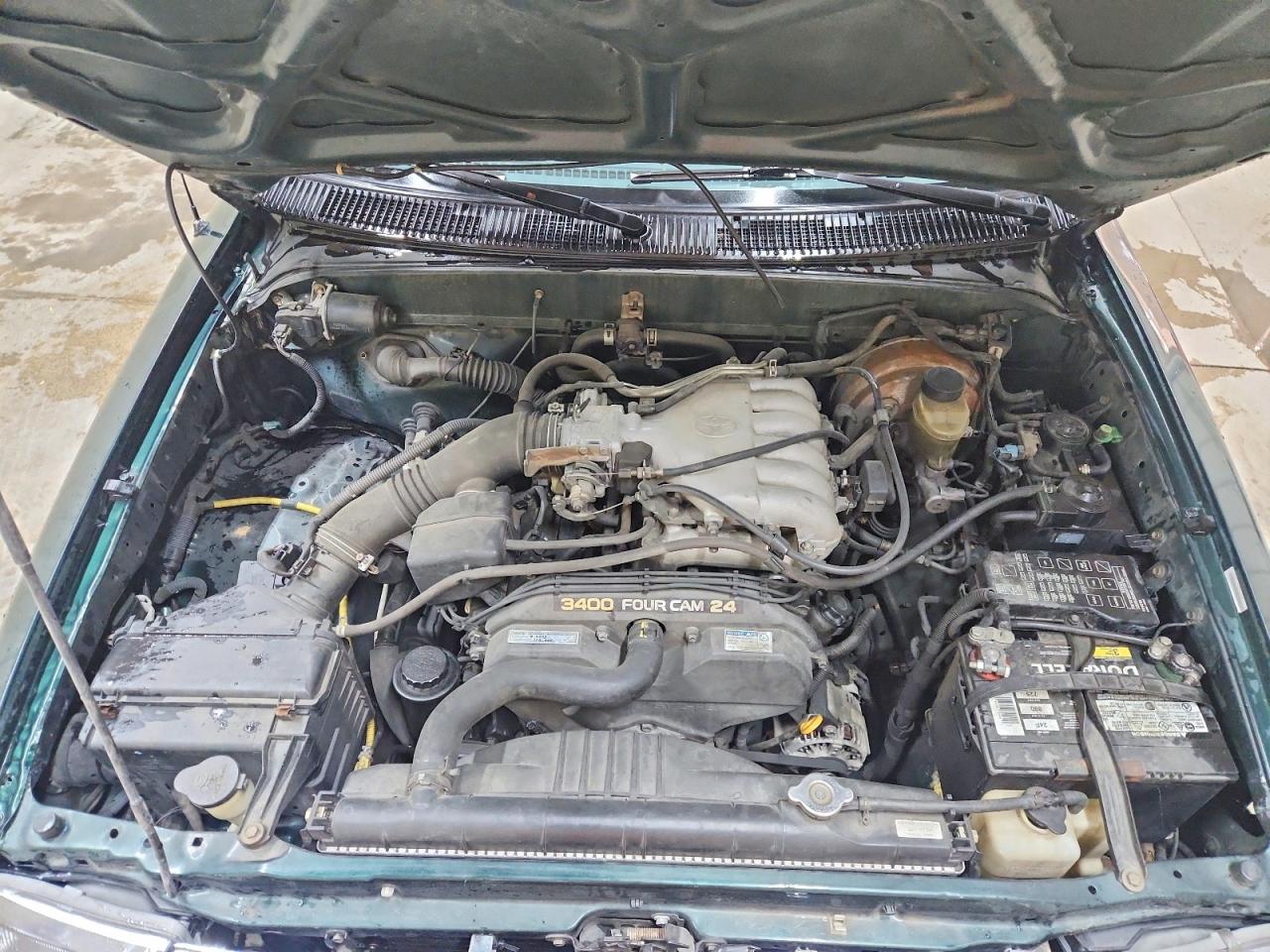 2000 TOYOTA TACOMA