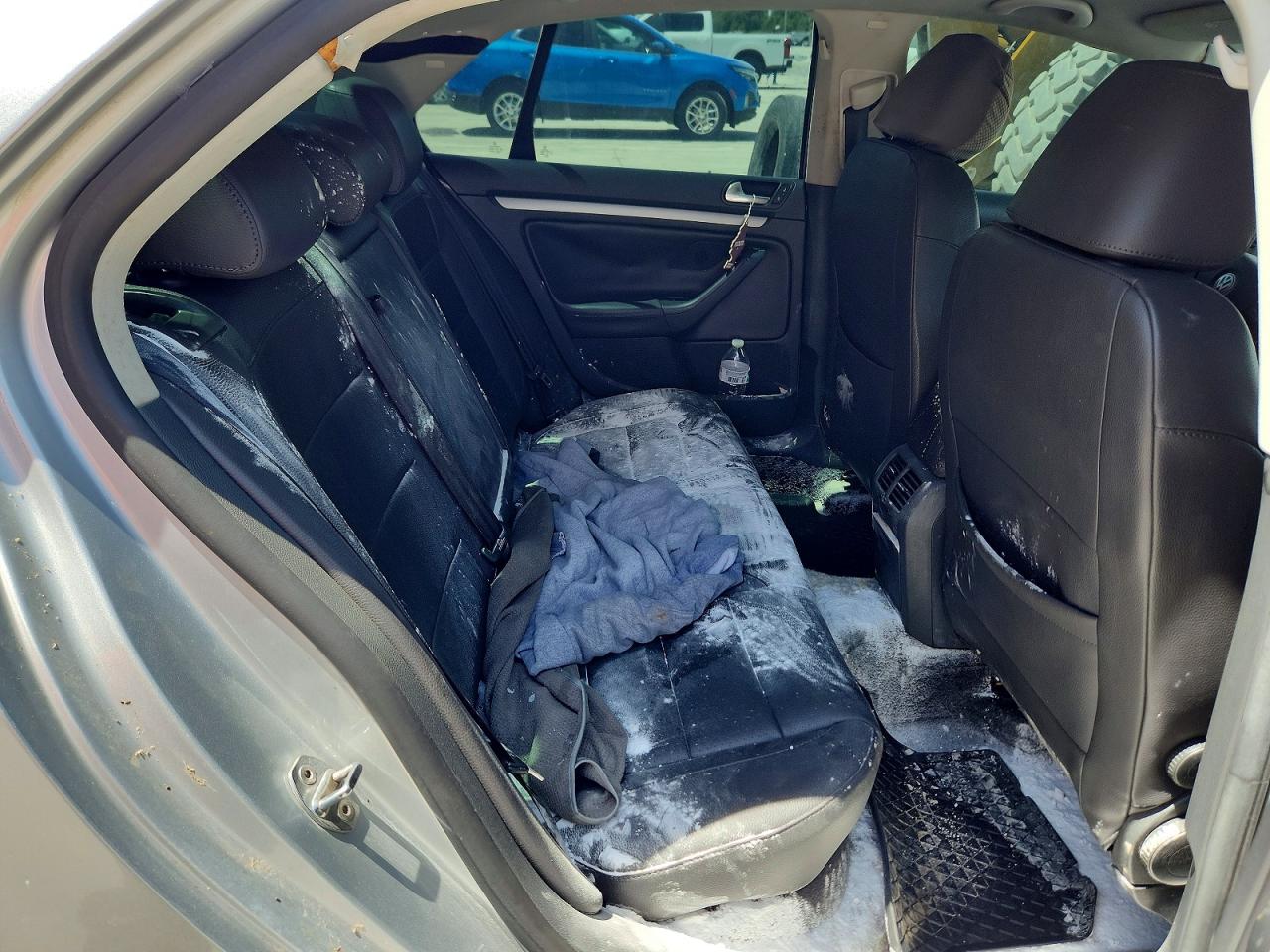 2006 VOLKSWAGEN JETTA
