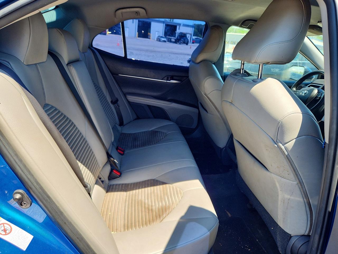 2018 TOYOTA CAMRY