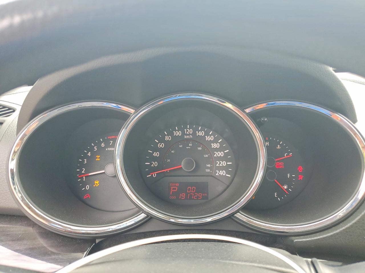 2011 KIA SORENTO