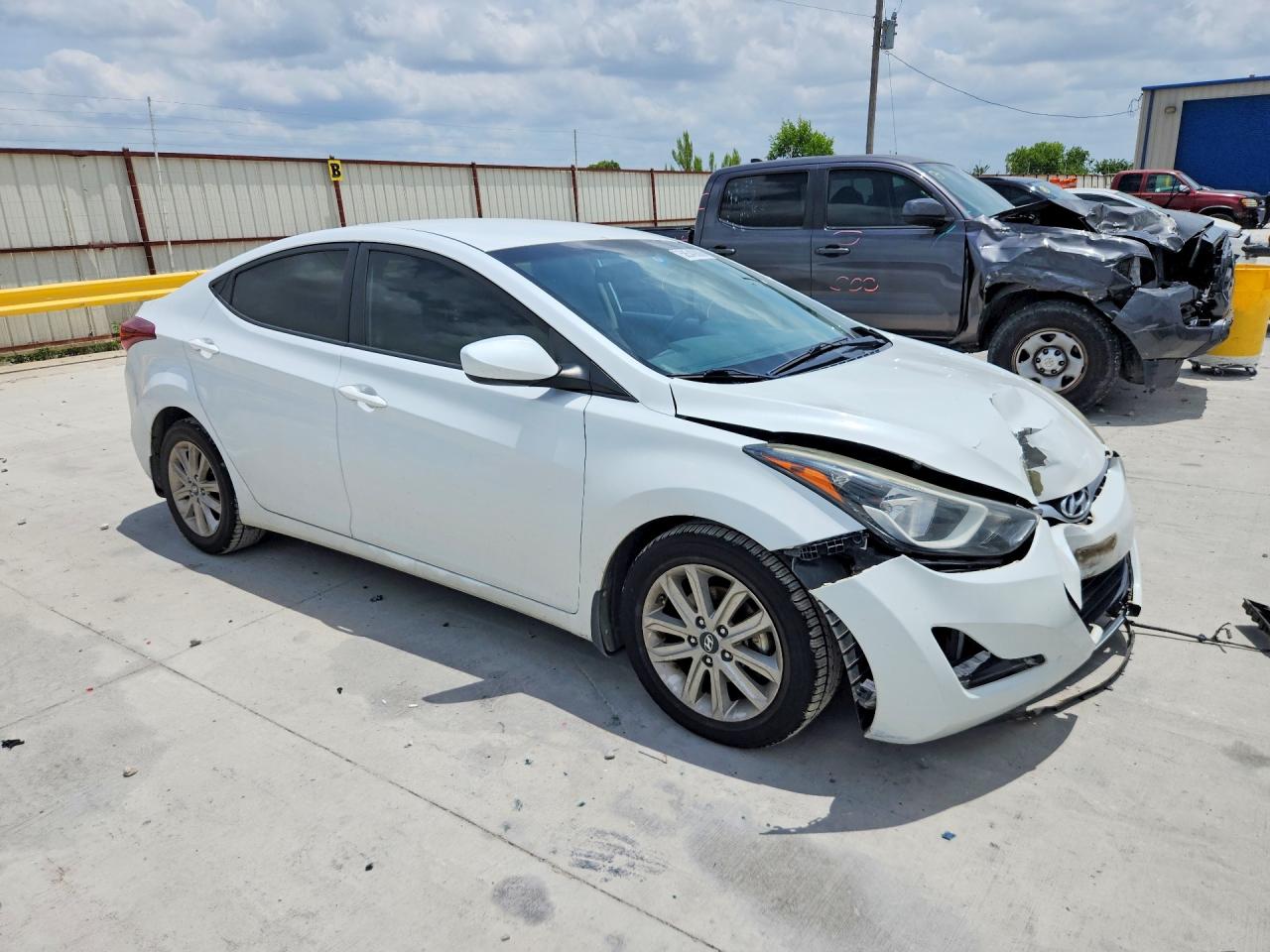 2015 HYUNDAI ELANTRA
