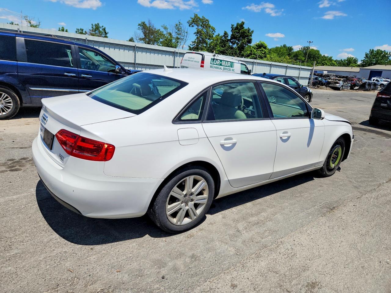 2010 AUDI A4