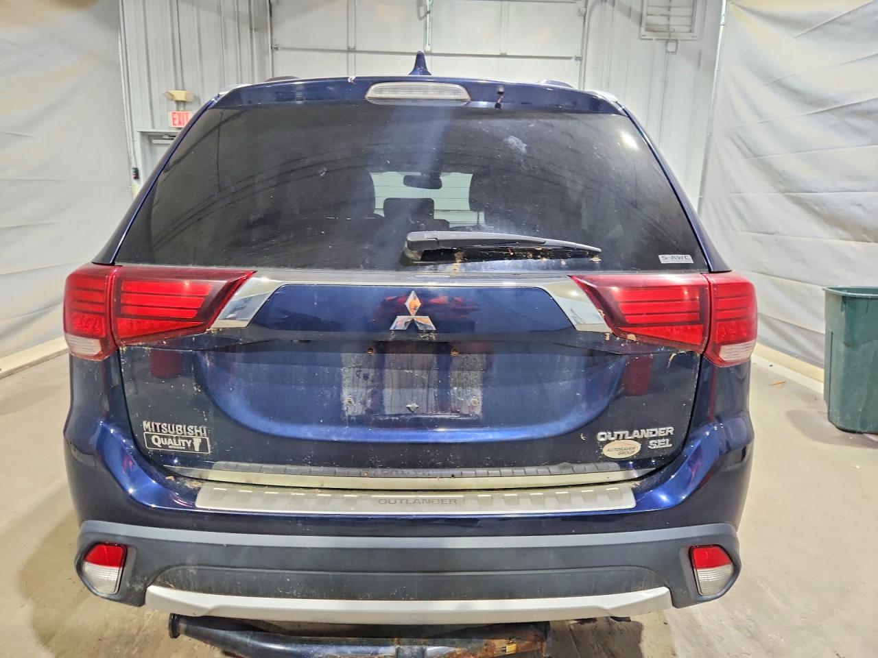 2018 MITSUBISHI OUTLANDER