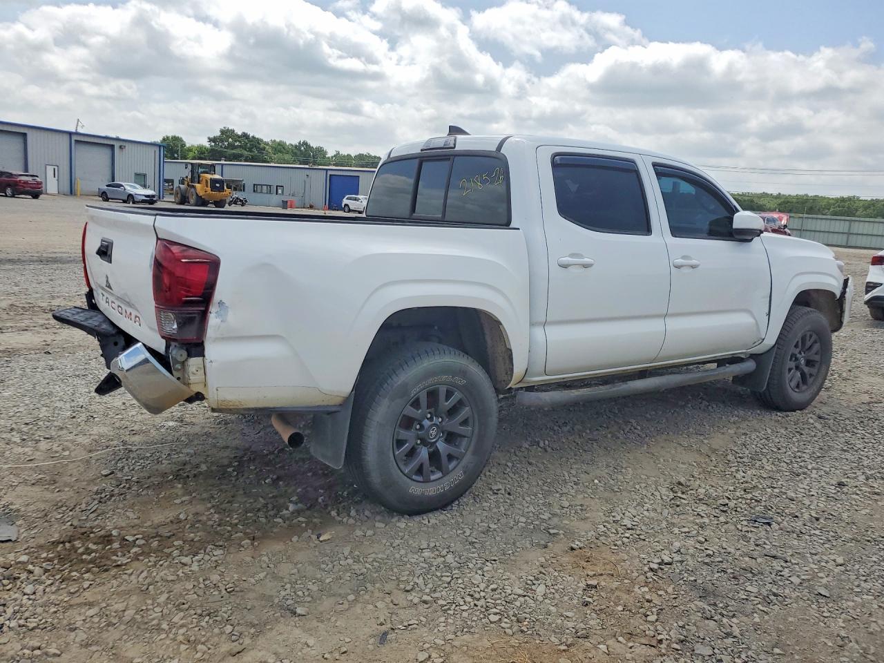 2018 TOYOTA TACOMA