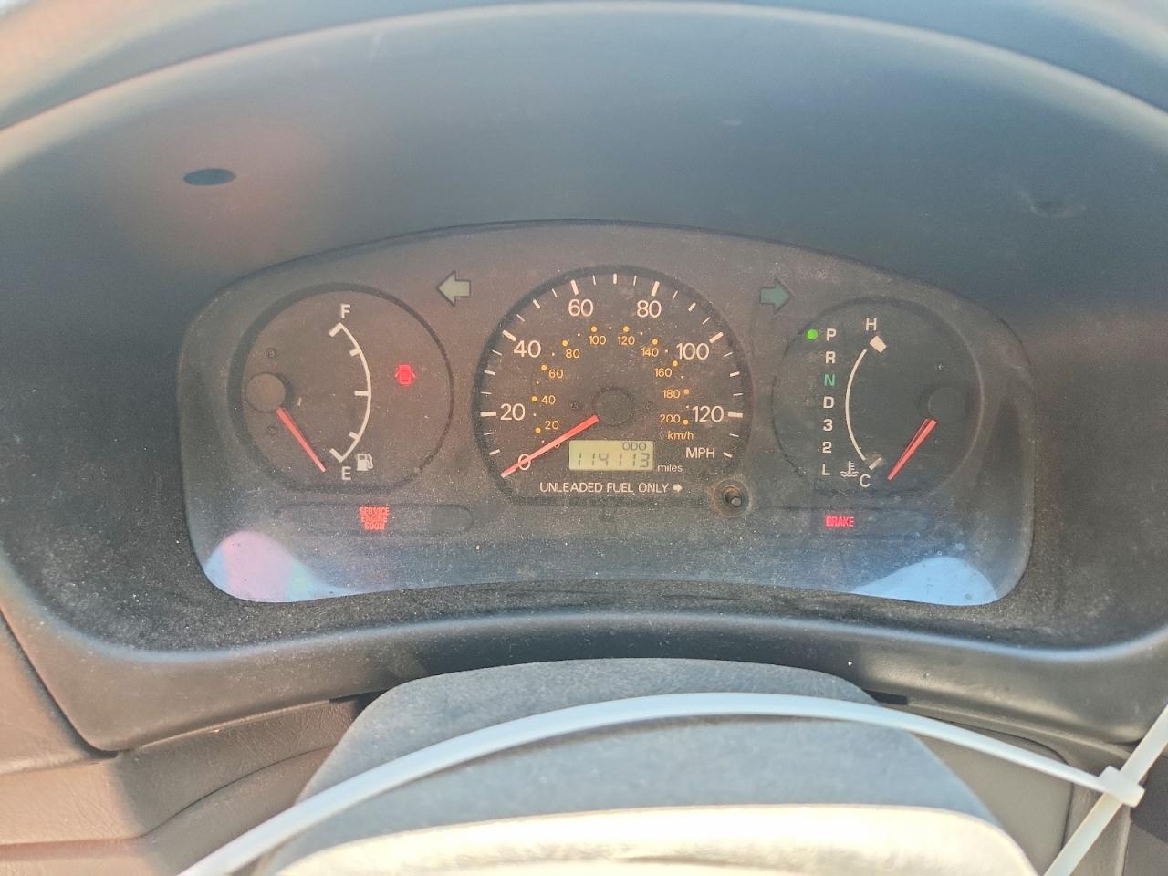 2001 MITSUBISHI MIRAGE