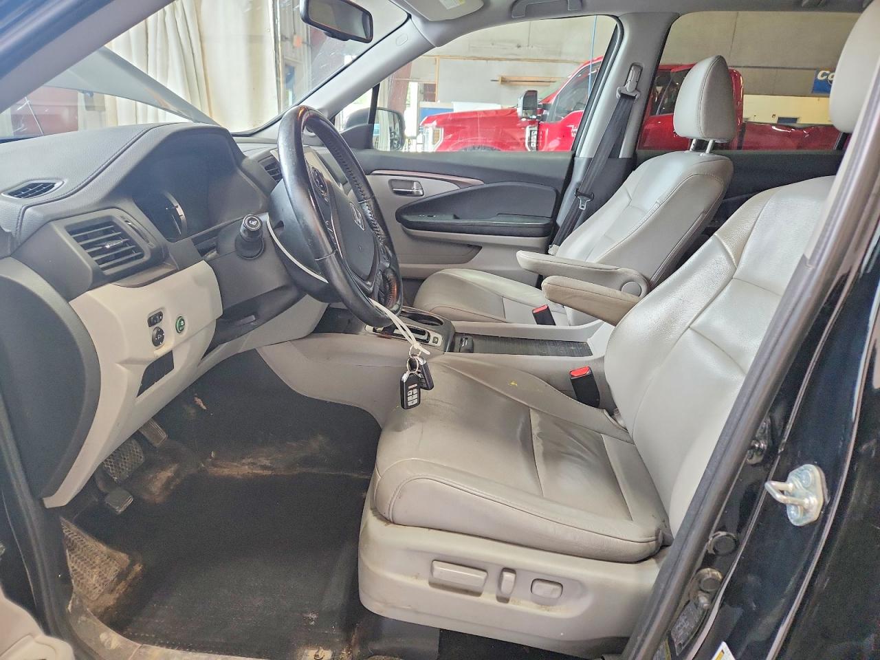 2016 HONDA PILOT
