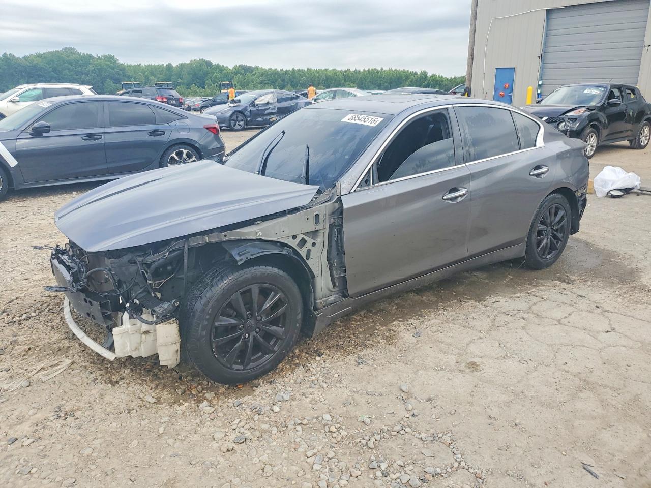 2014 INFINITI Q50
