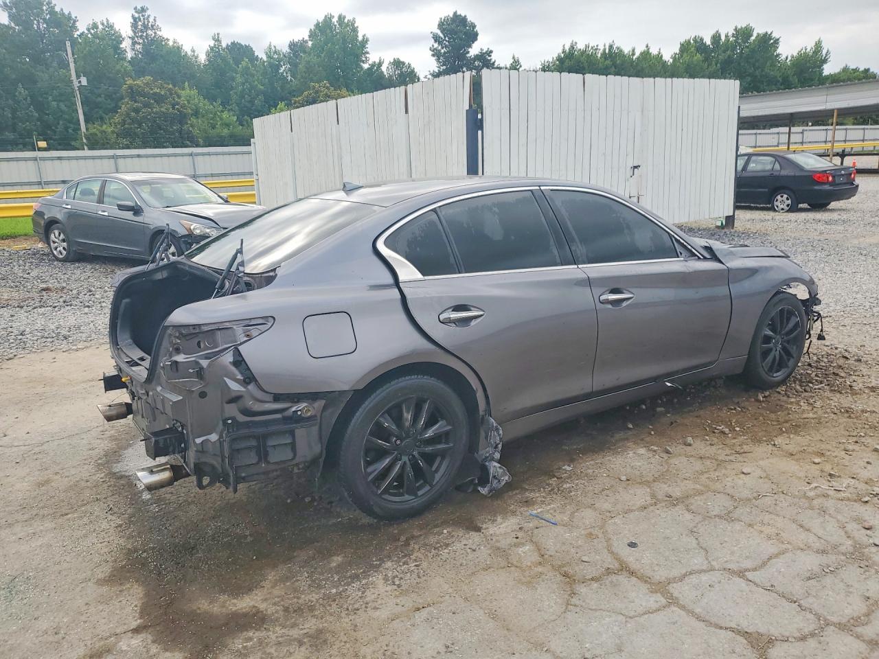 2014 INFINITI Q50
