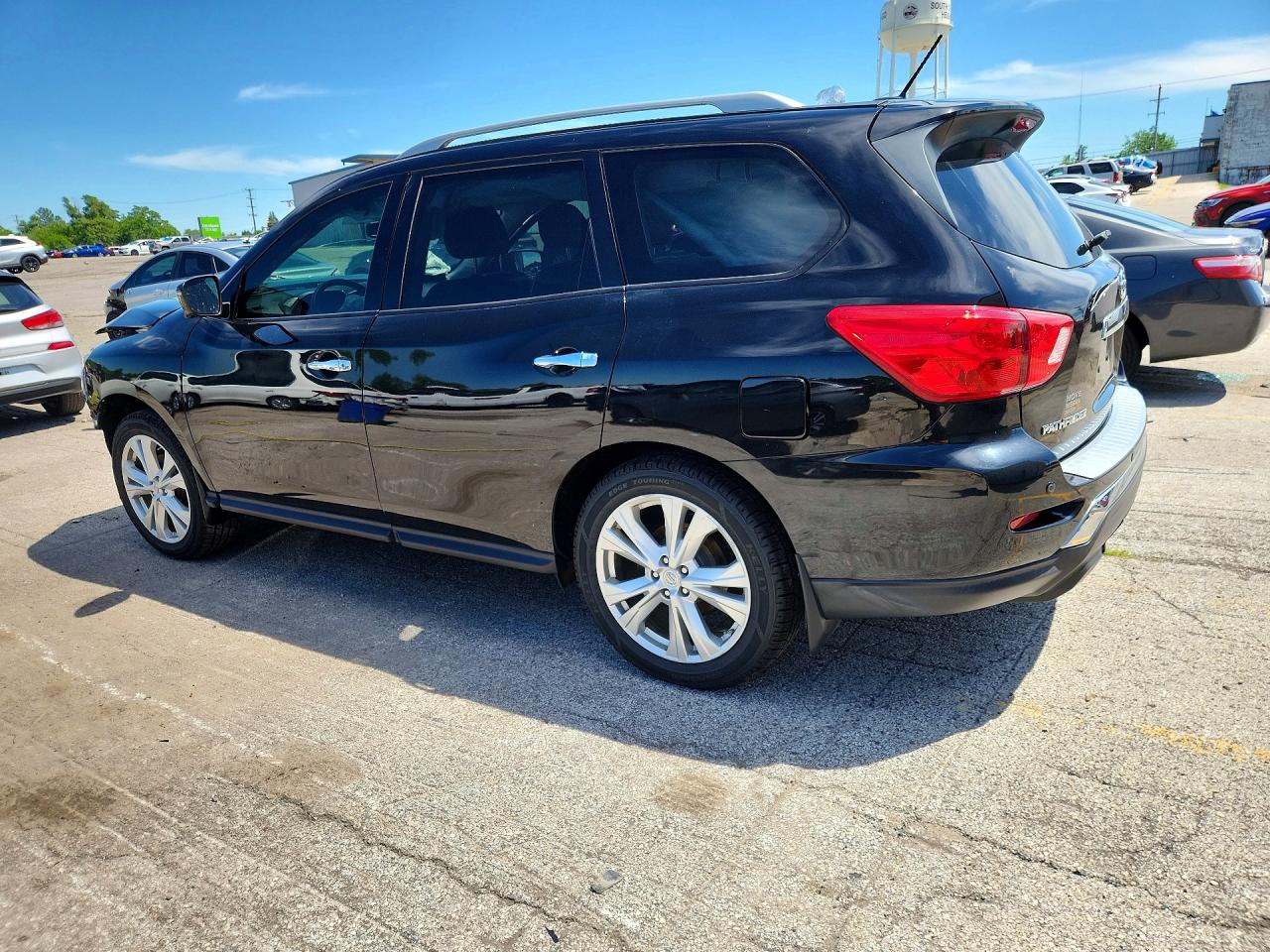 2018 NISSAN PATHFINDER