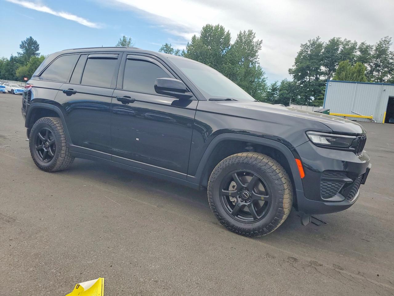 2023 JEEP CHEROKEE