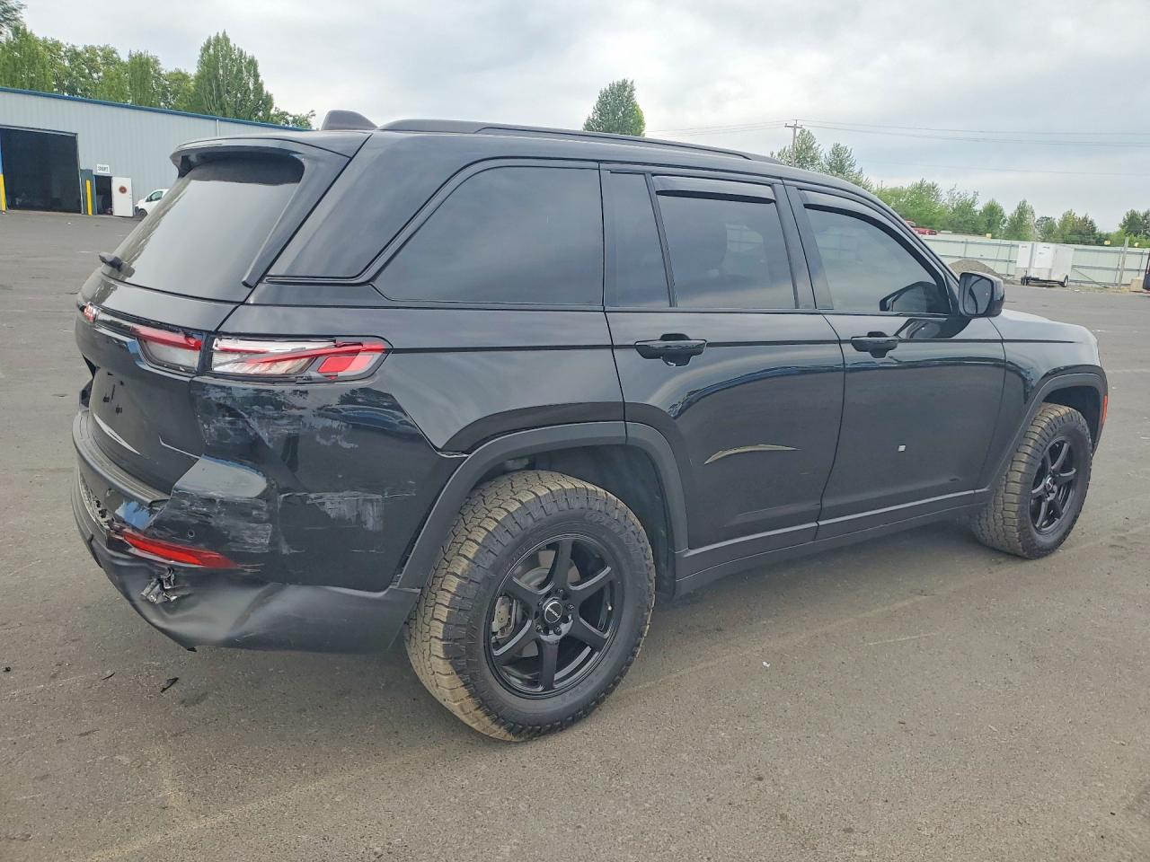 2023 JEEP CHEROKEE