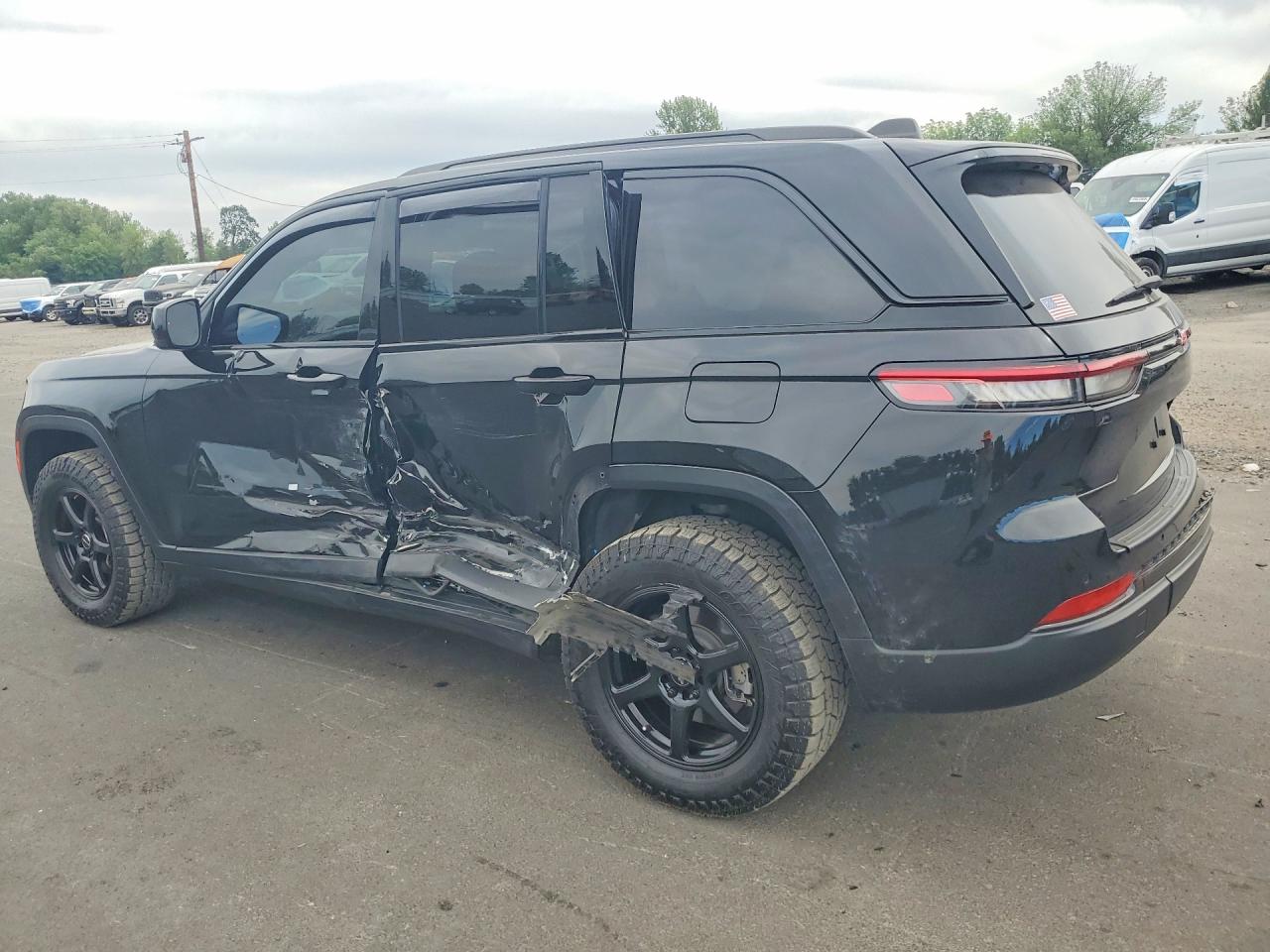 2023 JEEP CHEROKEE