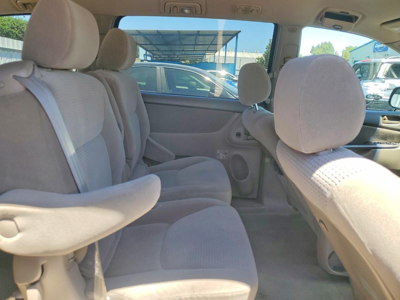 2006 TOYOTA SIENNA