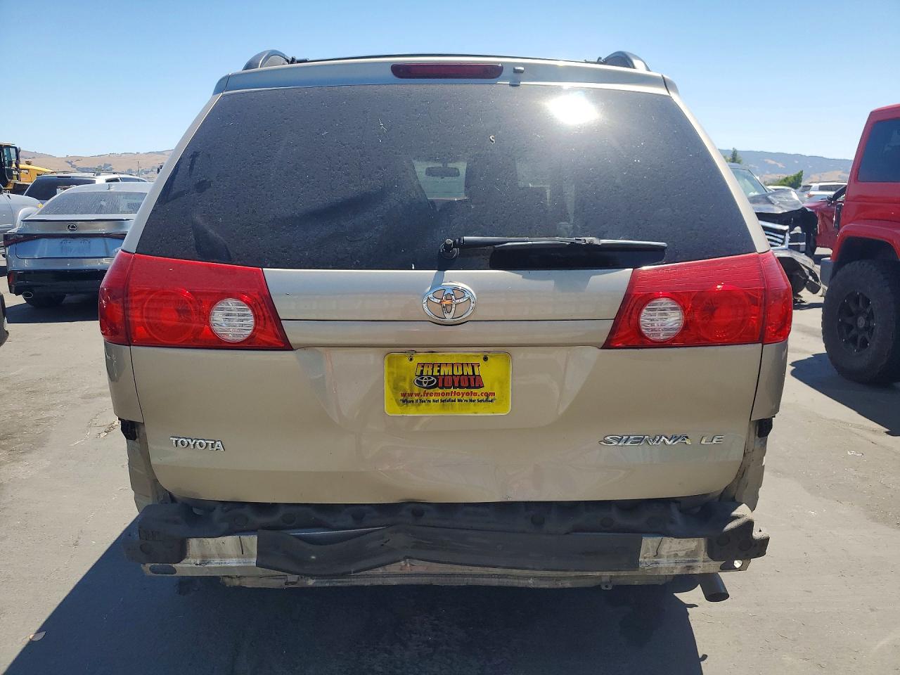 2006 TOYOTA SIENNA