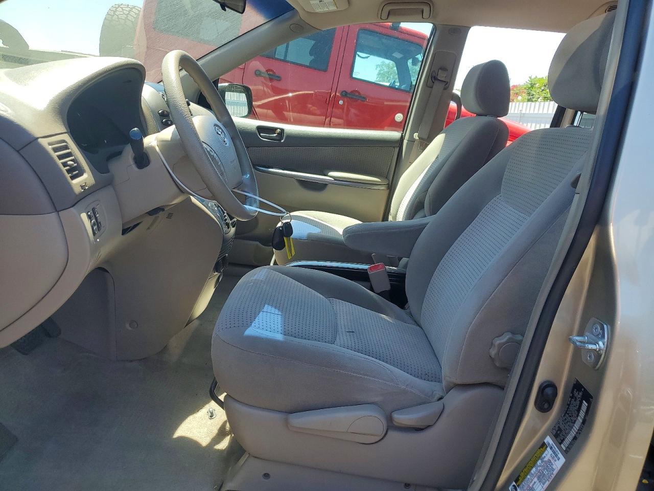 2006 TOYOTA SIENNA