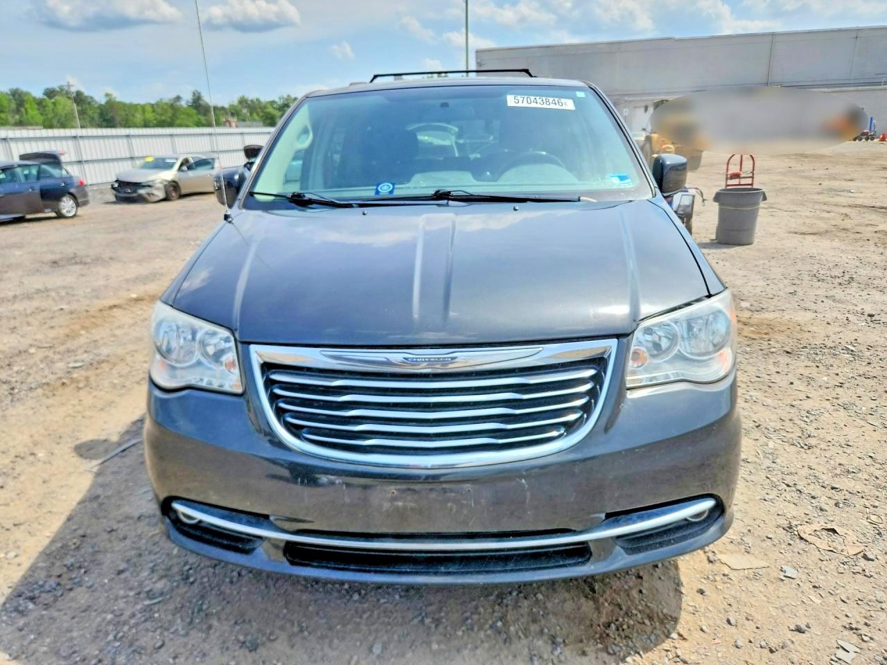 2011 CHRYSLER MINIVAN