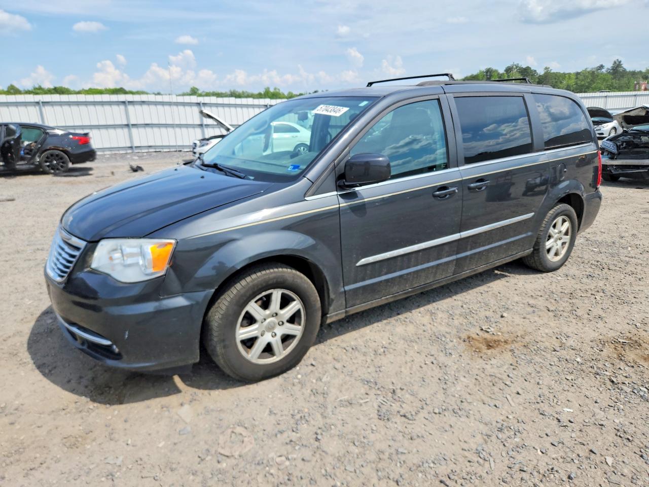 2011 CHRYSLER MINIVAN