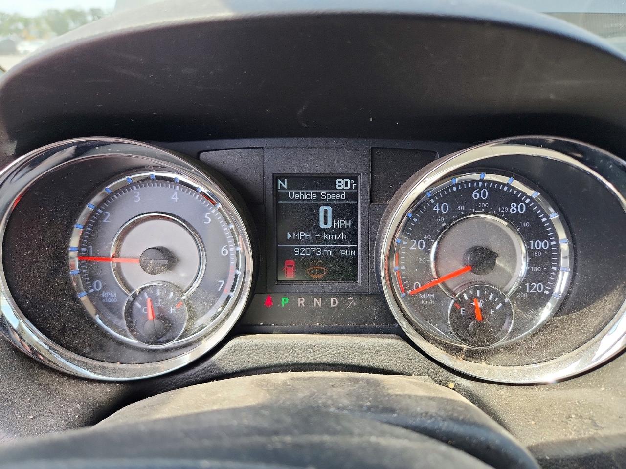2011 CHRYSLER MINIVAN
