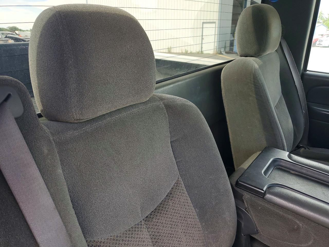 2004 CHEVROLET SILVERADO