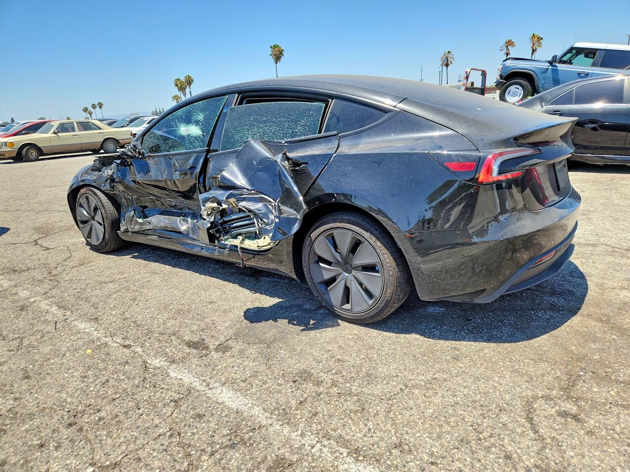 2025 TESLA MODEL 3
