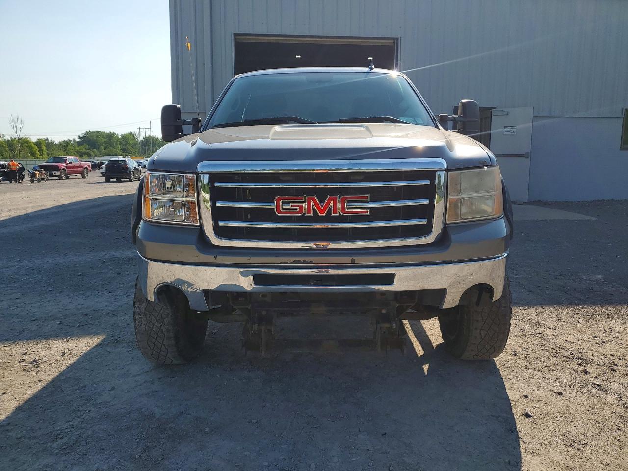 2013 GMC SIERRA