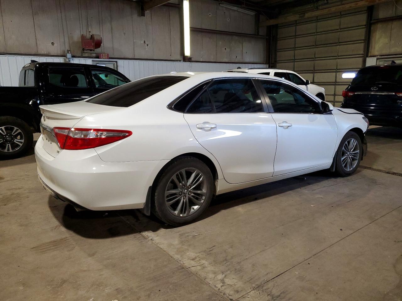 2017 TOYOTA CAMRY