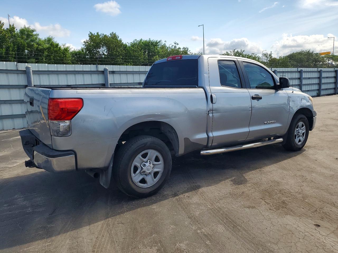 2013 TOYOTA TUNDRA
