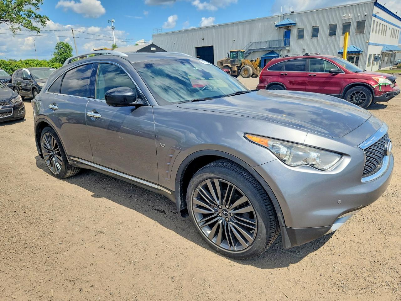 2017 INFINITI QX70